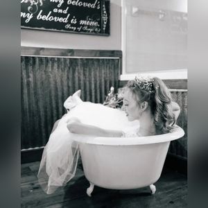 Meet your Posher, Faith